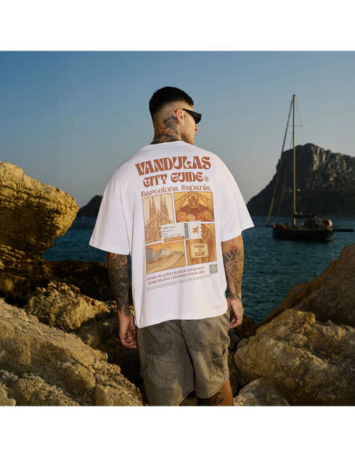 City Guide Tee — Barcelona, Españia